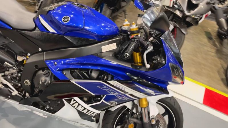 Used 2013 Yamaha YZFR6 Image 5