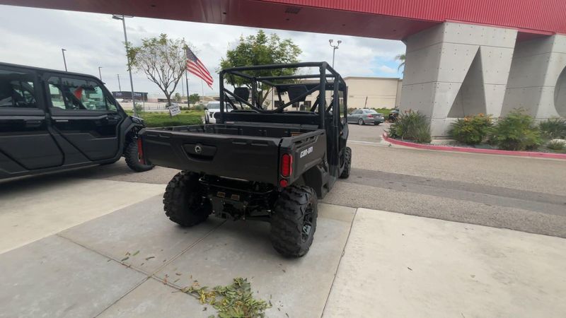 New 2026 Can-Am DEFENDER MAX DPS HD9 Image 7