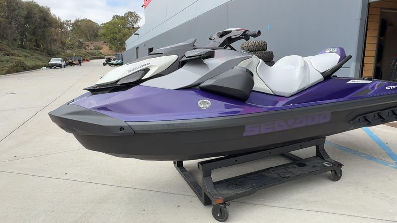 2025 Sea-Doo GTI SE 130 (SOUND SYSTEM) Image 4