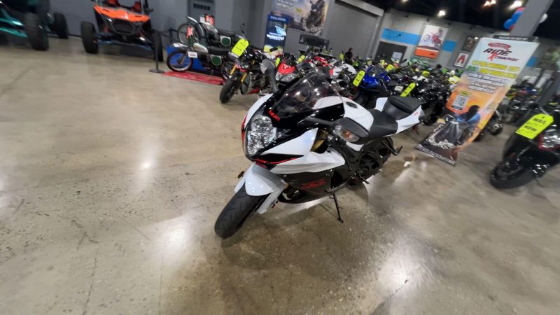 Used 2019 Suzuki GSX-R750 Image 4