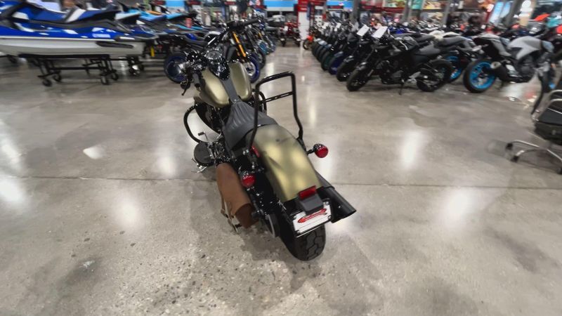 2016 Harley-Davidson SOFTAIL SLIM Image 7