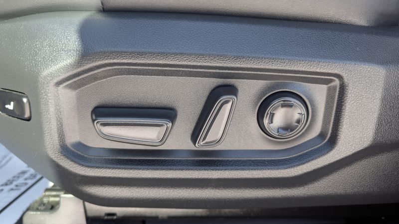 Used 2023 Toyota Tundra 4WD Platinum HybridImage 21