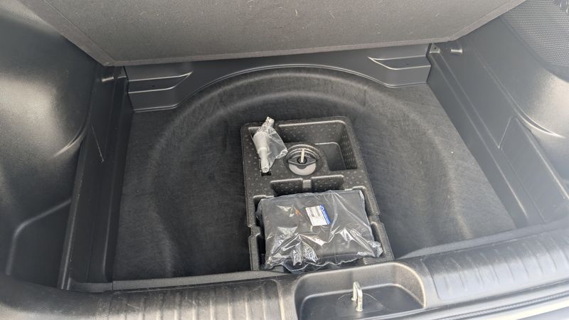 Used 2021 Jeep Cherokee Latitude PlusImage 13