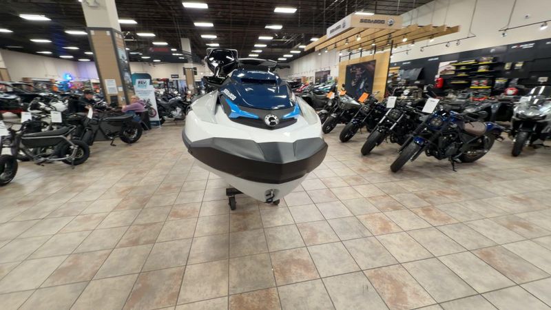 New 2025 Sea Doo FISHPRO SPORT 170 (SOUND SYSTEM) Image 3