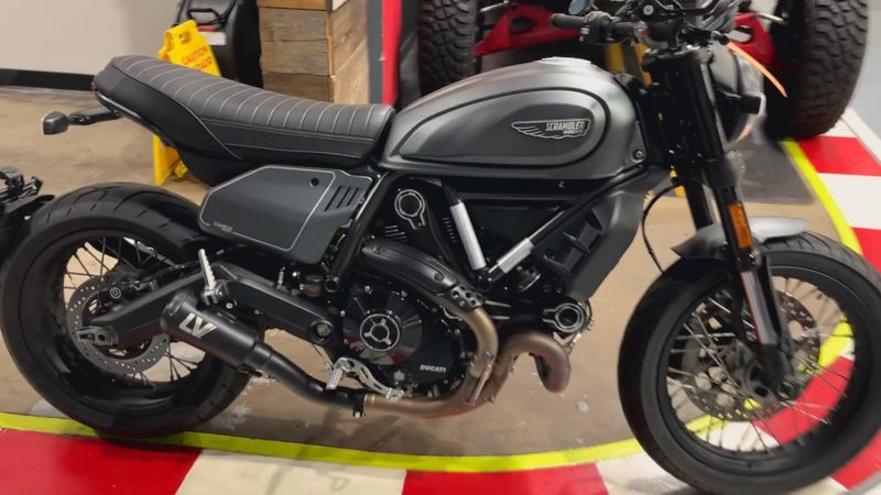 Used 2023 Ducati Scrambler Icon Dark Image 6
