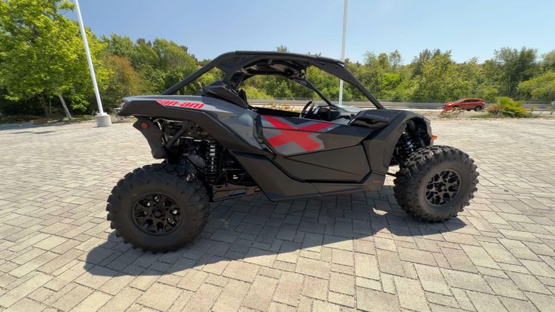 New 2026 Can-Am MAVERICK X3 X TURBO Image 2