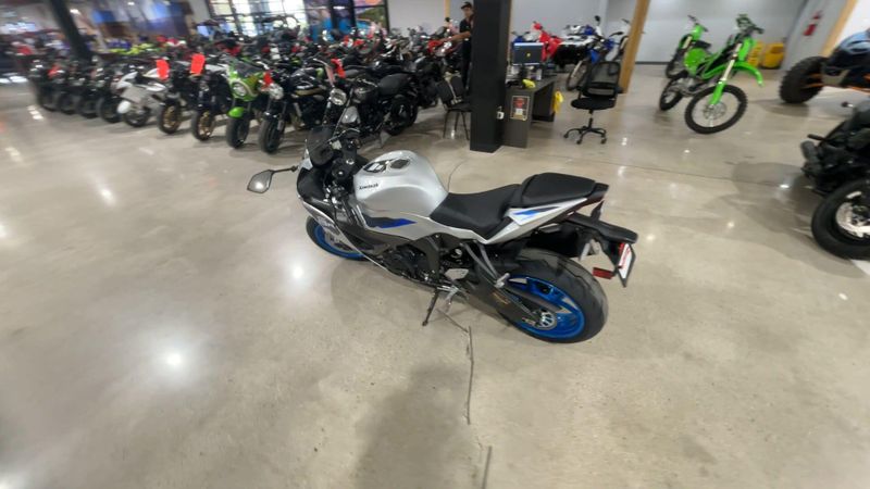 New 2027 Kawasaki NINJA ZX-6R Image 9