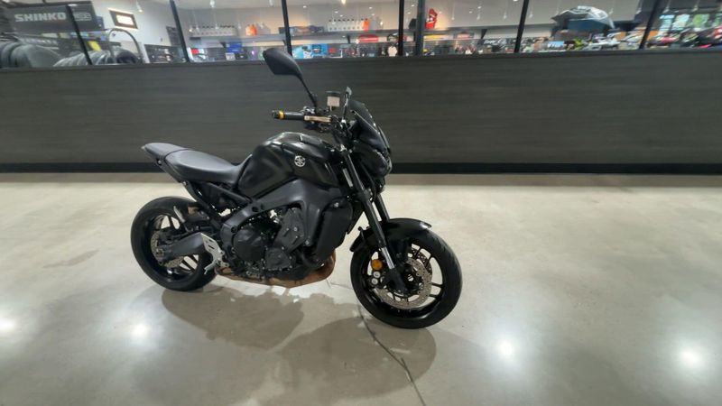 Used 2023 Yamaha MT-09 Image 6