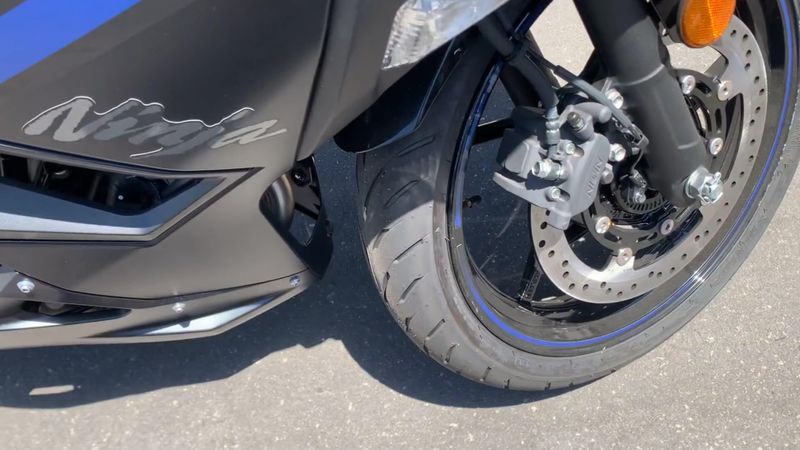 New 2025 Kawasaki NINJA 500 ABS Image 2