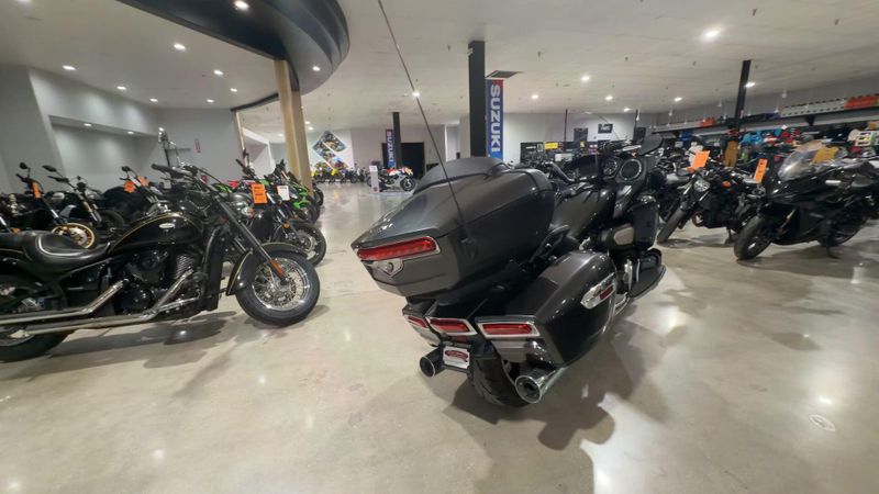 Used 2018 Yamaha Star Venture Image 8
