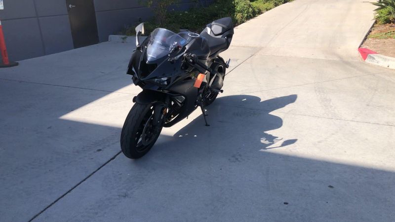 Used 2024 Kawasaki NINJA ZX-6R Image 3