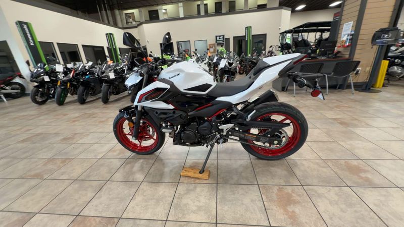 New 2026 Kawasaki Z500 SE ABS Image 6
