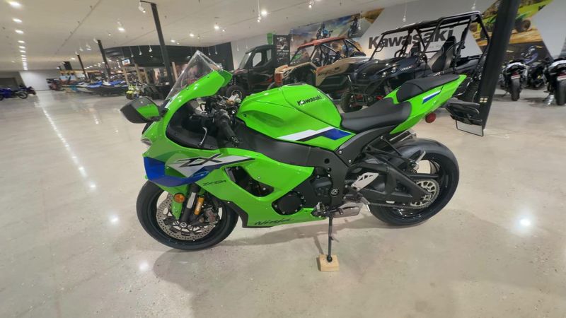 New 2026 Kawasaki NINJA ZX-10R ABS Image 4