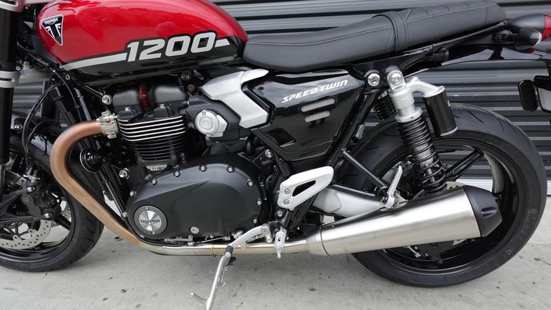 New 2025 Triumph Speed Twin 1200 