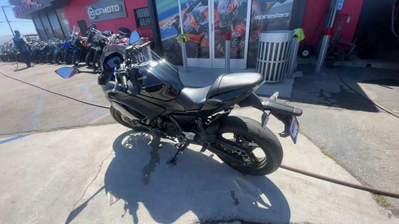 Used 2025 Kawasaki NINJA 650 Image 9
