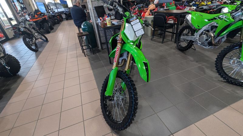 2025 Kawasaki KX450SR LIME GREEN Image 7