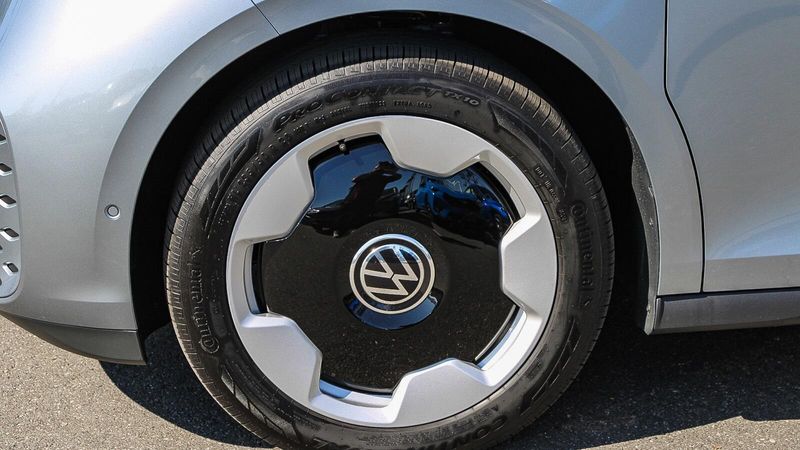 2025 Volkswagen ID. Buzz Image 9