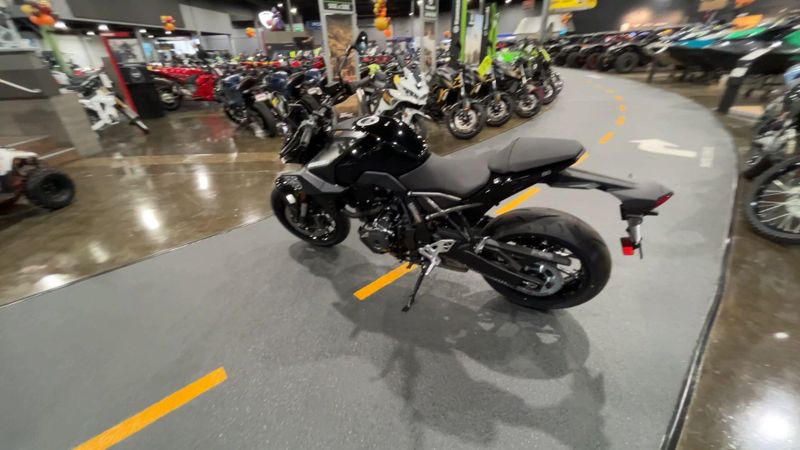 New 2026 Suzuki GSX-8S Image 6