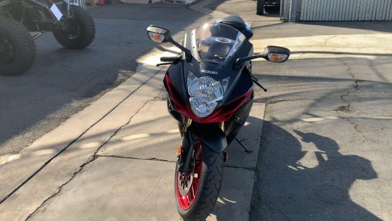 New 2026 Suzuki GSX-R750 Image 4