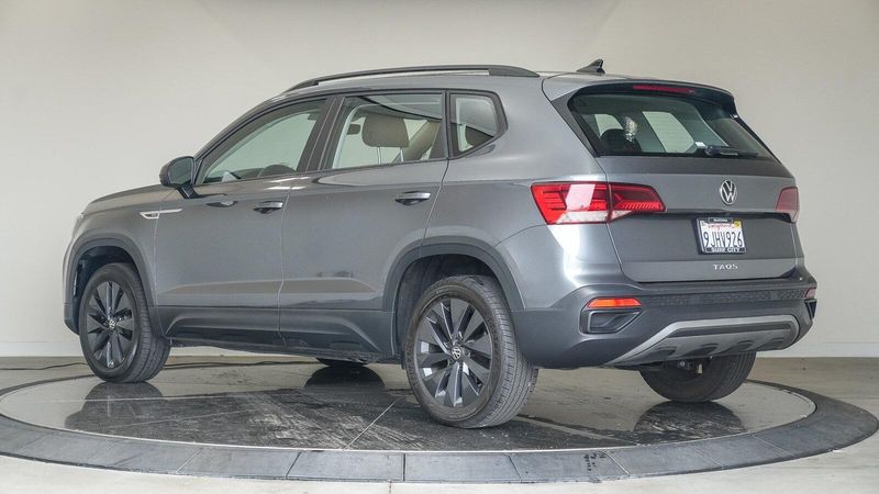 Used 2023 Volkswagen Taos 1.5T SImage 2
