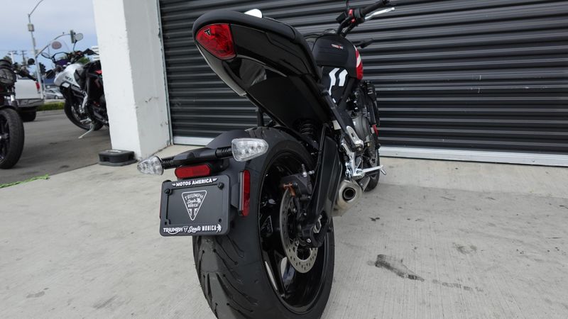 New 2025 Triumph Trident 660 