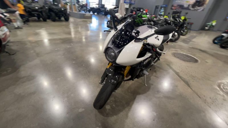Used 2024 Triumph SPEED TRIPLE 1200 RR Image 4