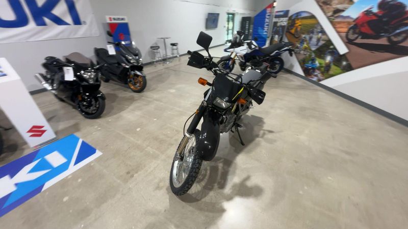 New 2027 Suzuki DR650S Image 7