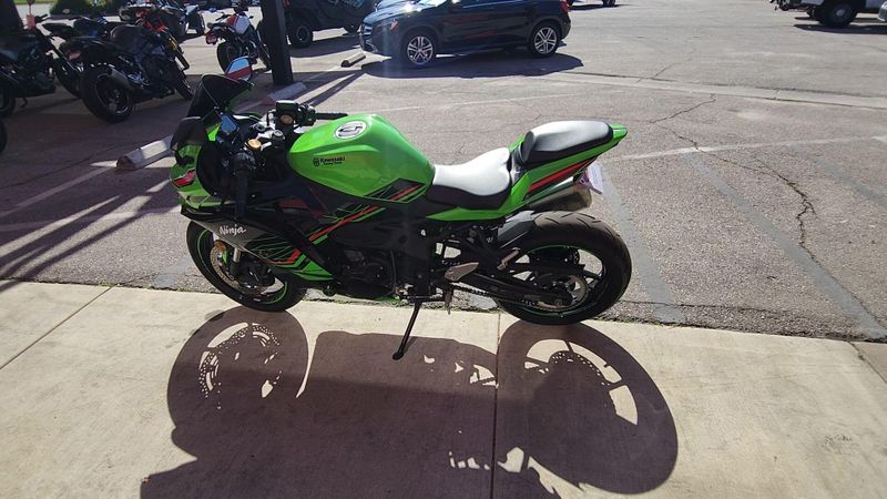 Used 2023 Kawasaki Ninja ZX-4RR KRT EDITION Image 9