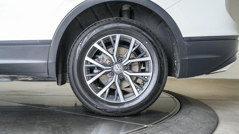 2021 Volkswagen Tiguan 2.0T SImage 10