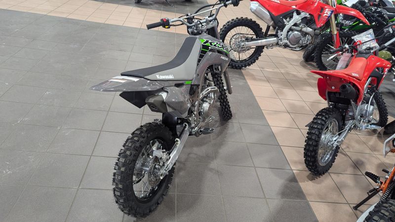 2025 Kawasaki KLX140R BATTLE GRAYImage 4