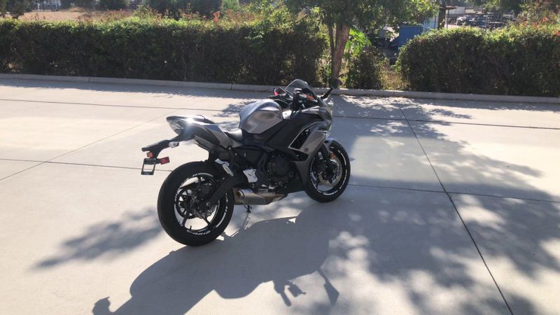 Used 2021 Kawasaki NINJA 650 Image 2