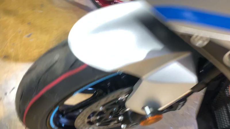 New 2025 Suzuki GSX-R1000 Image 5