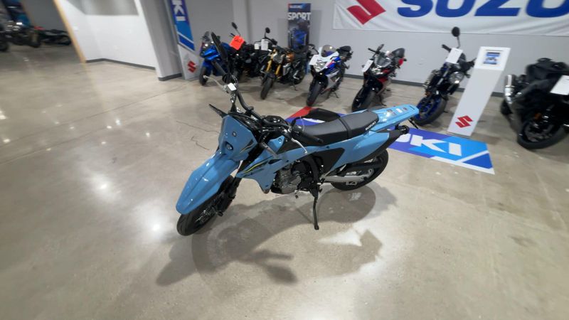 New 2025 Suzuki DR-Z4SM Image 8