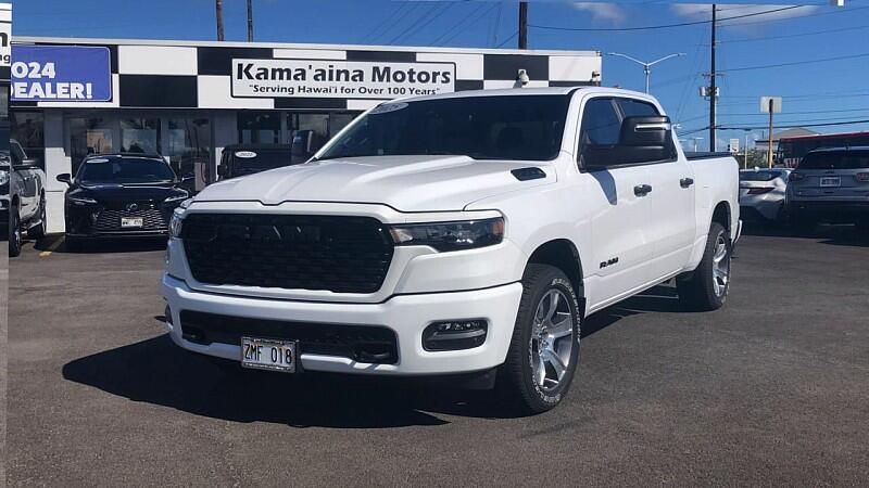 2025 Ram 1500 Tradesman photo 4