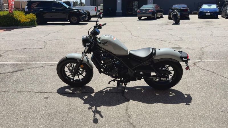 New 2026 Honda REBEL 300 E-CLUTCH Image 9