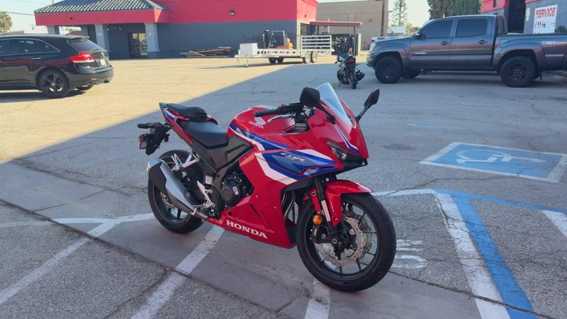 New 2026 Honda CBR500R ABS Image 2