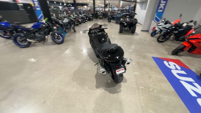 New 2027 Suzuki Hayabusa Image 2