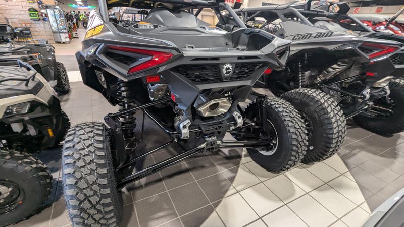 2025 Can-Am MAVERICK R MAX X RS WITH SMARTSHOX 999T DCT CARBON BLACK AND NEO YELLOWImage 16