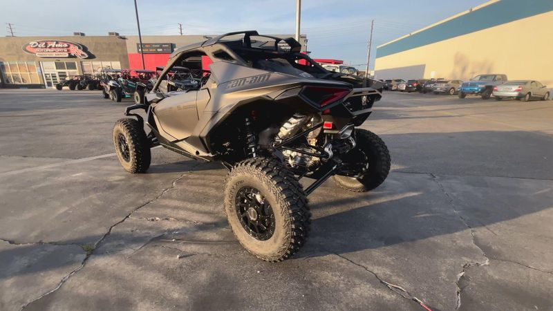New 2026 Can-Am MAVERICK R X RS WITH SMART-SHOX 999T DCT Image 6