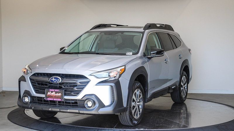 2025 Subaru Outback PremiumImage 1