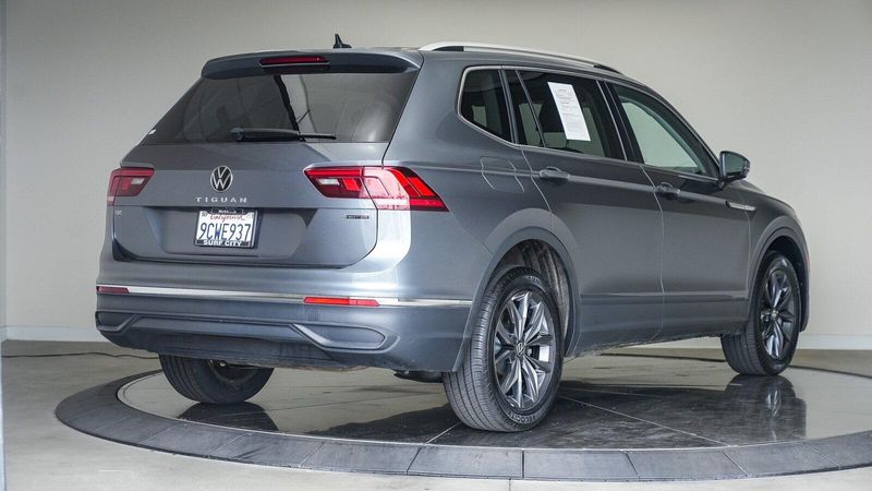 2022 Volkswagen Tiguan 2.0T SEImage 3
