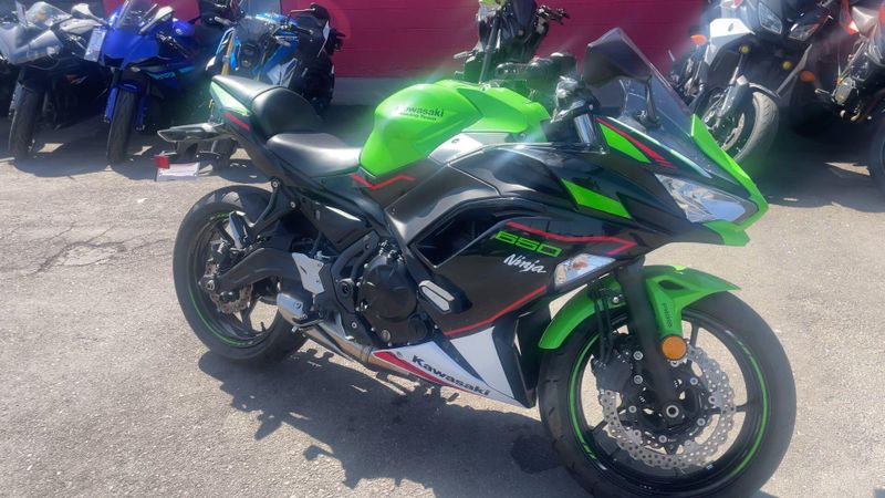 Used 2022 Kawasaki NINJA ZX-6R ABS Image 2