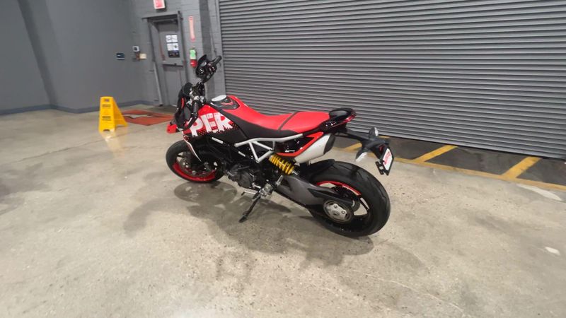Used 2022 Ducati HYPERMOTARD 950 RVE Image 6