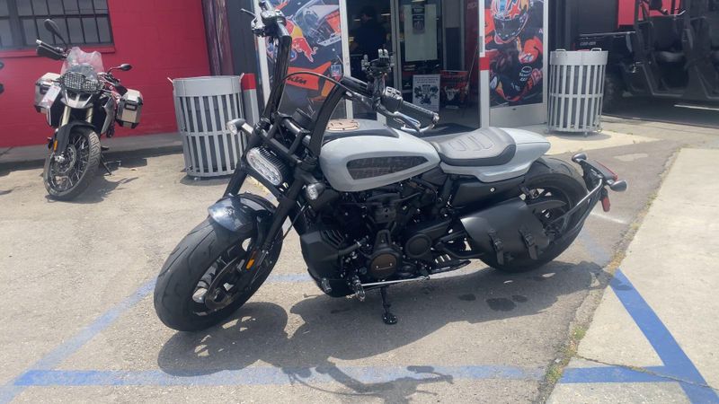Used 2024 Harley-Davidson Sportster Image 5