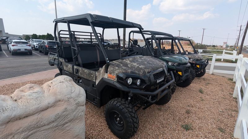 2024 Kawasaki MULE PROFXT 1000 LE CAMO CAMOUFLAGE TRUE TIMBER STRATAImage 3