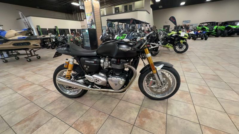 Used 2016 Triumph Thruxton R Image 2