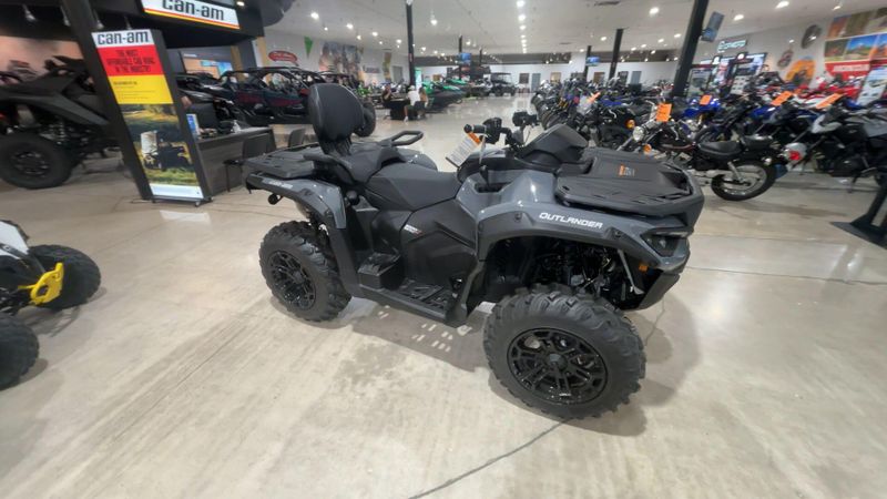 New 2026 Can-Am OUTLANDER MAX DPS 1000R Image 6