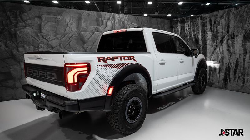 2024 Ford F-150 Raptor photo 24