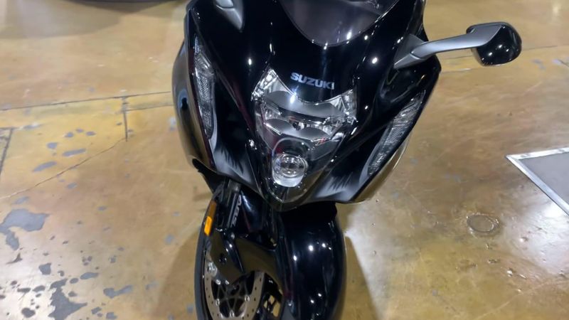 New 2025 Suzuki Hayabusa Image 5