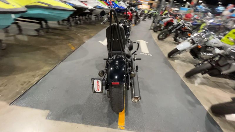 Used 2019 Harley-Davidson SOFT TAIL STREET BOB Image 7